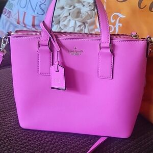 Like new kate spade crossbody bag